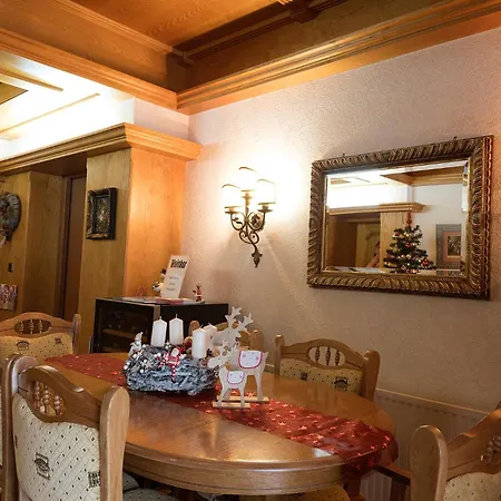 Hubertus Guest house *